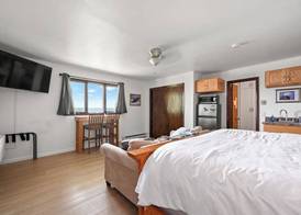 Eagle View Motel & Retreat 5