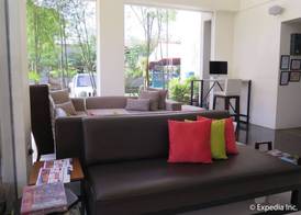 Home Crest Hotel 5