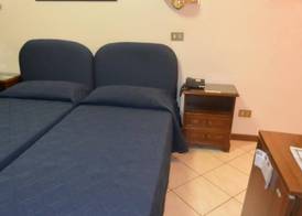 Hotel Italia City Center 5