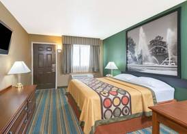 Super 8 by Wyndham Greencastle 4