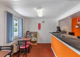 Econo Lodge Lee - Great Barrington 2