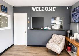 Royal Gateway Motel 3