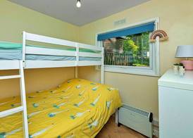 Chalet in Snowdonia With Pool & Fishing Lake 2