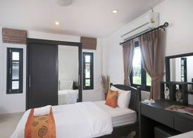 Baan Santhiya Private Pool Villas - Hotel style service with Free Tuk Tuk 5