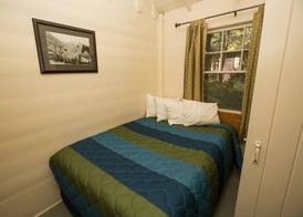 Swiftcurrent Motor Inn and Cabins - Inside the Park 4