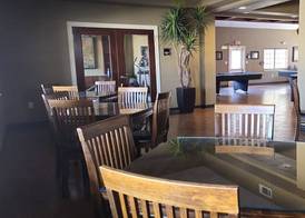 Dilley Motor Inn 5