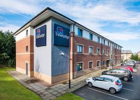 Travelodge Dunfermline 2