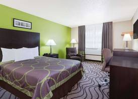Super 8 by Wyndham Tappahannock VA 3