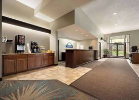 Days Inn by Wyndham Carbondale 3