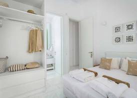 Seashore Villa - Luxury Beachfront - Pool & Sea View 5