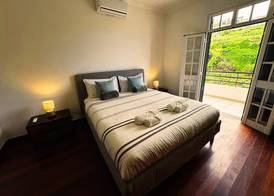 Wolf Villa 4