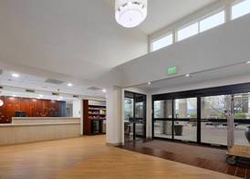 Comfort Suites Springfield-Eugene 3