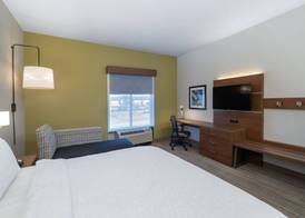 Holiday Inn Express & Suites TALLADEGA by IHG 5