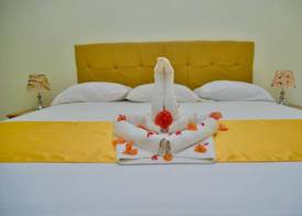 Fun Holiday Beach Resort 4