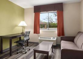 Baymont by Wyndham Monroe 5