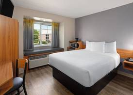 Microtel Inn & Suites by Wyndham Ann Arbor 5