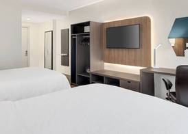 Holiday Inn Express SAN JOSE FORUM by IHG 3