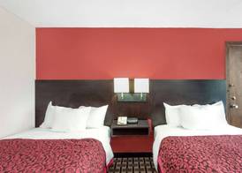 Days Inn by Wyndham Cullman 3