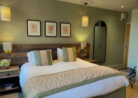 The Partridge, Stretton 4