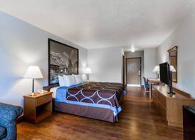 Super 8 by Wyndham Cobleskill NY 4