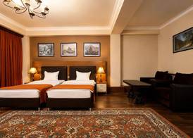 Cathedral Plaza Hotel Gyumri 5