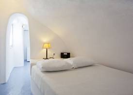 Alexander's Suites 4