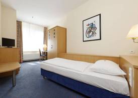 YORS Hotel Hannover City Center 5