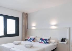 Beach Club Menorca 3