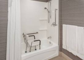 Holiday Inn Express & Suites RIVERHEAD - LONG ISLAND by IHG 4