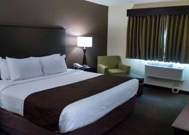AmericInn by Wyndham Rhinelander 4