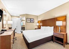 Aurora Inn 4