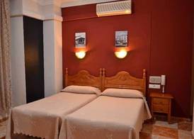 Hotel Virgen de los Reyes 2