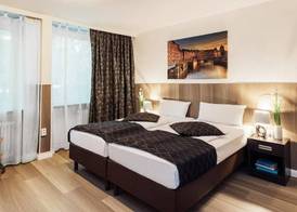 Hotel Hanseat Hamburg - Free Parking 5
