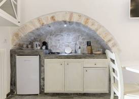 19 White Luxury Suite With Jacuzzi by Wonderful Italy 3