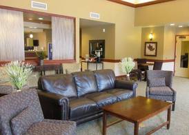 Clarion Hotel & Suites Williston 2