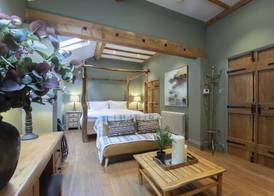 Stable Lodge - Boutique Bed & Breakfast 4