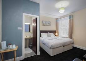 Devon Guest House 3