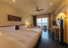 Kafuu Resort Fuchaku Condo Hotel 5