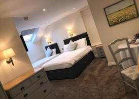 The Sitwell Arms Hotel 2