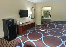 Super 8 by Wyndham Houston/NASA 4