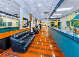 Crestwood Hotel 5