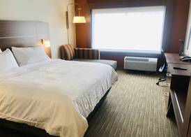 Holiday Inn Express & Suites ELKO by IHG 3