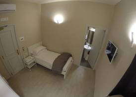 Up Hotel 2