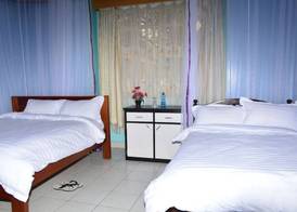 Tommy's Lounge Apartments 3