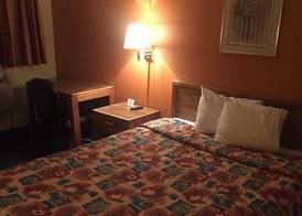 Sunset Inn & Suites - Lincoln Airport 5