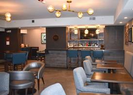 Four Points by Sheraton Chicago Westchester/Oak Brook 4