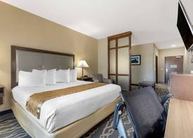 Best Western Plus Fort Stockton Hotel 5