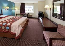 Super 8 by Wyndham Heath/Newark 3