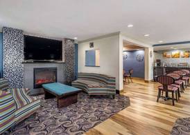 Comfort Inn Tulsa Midtown 4