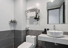 Lakeview Residence Hotel 3